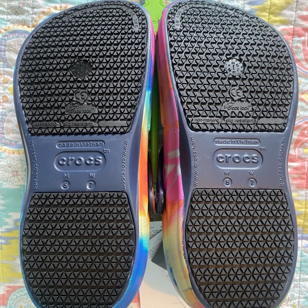 Crocs bistro classic, new with tags